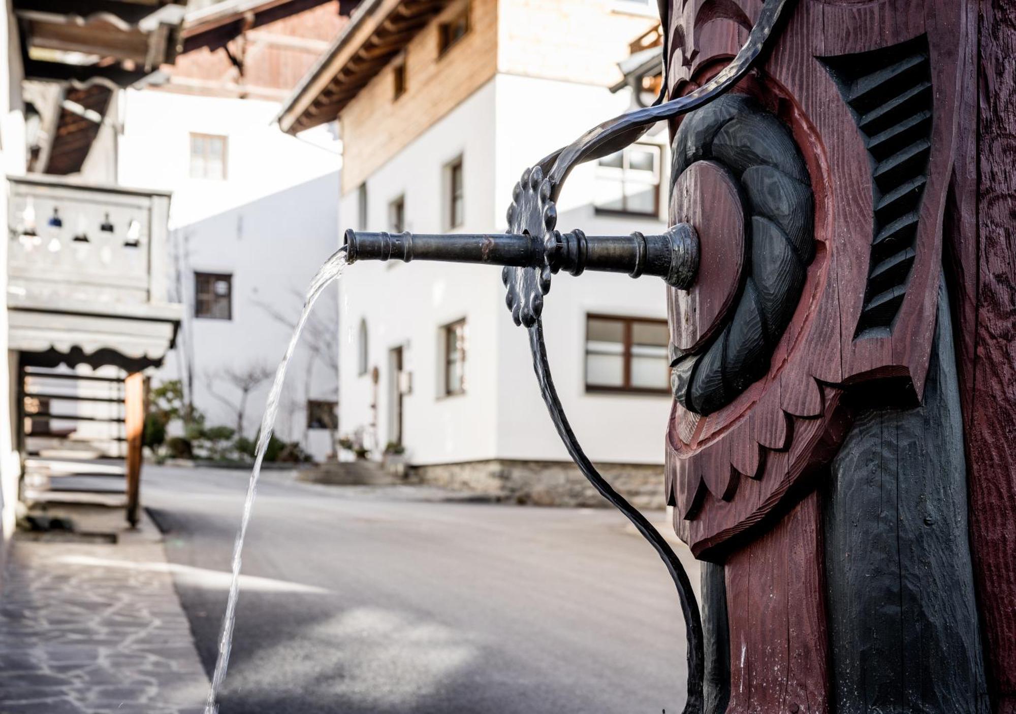Am Dorfbrunnen Apartman Oetz Kültér fotó